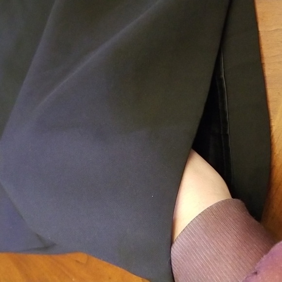 Black dress with sheer sleeves - Picture 7 of 12